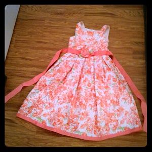 Girls dress